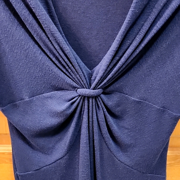 FOREVER 21 Blue top, elbow sleeve Size L - Picture 2 of 6